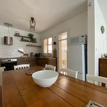 La Boheme Atlantique, Proche Du Port