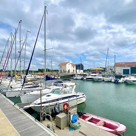 La Boheme Atlantique, Proche Du Port *