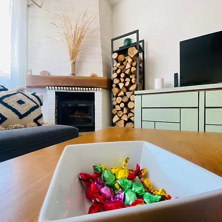 La Bohème Atlantique, Proche Du Port