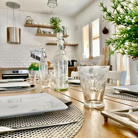 La Bohème Atlantique, Proche Du Port Hébergement de vacances